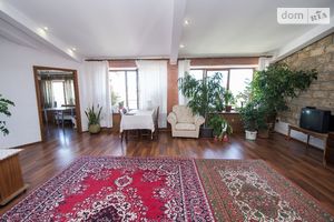 Продається 4-кімнатна квартира 145.3 кв. м у Миколаєві