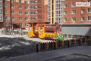 Продается 2-комнатная квартира 73 кв. м в Тернополе