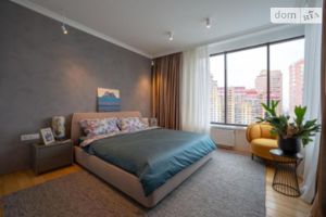 Сдается в аренду 3-комнатная квартира 130 кв. м в Киеве
