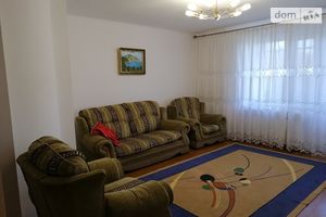 Продается 3-комнатная квартира 65 кв. м в Ровно