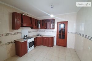 Продається 3-кімнатна квартира 92 кв. м у Хмельницькому