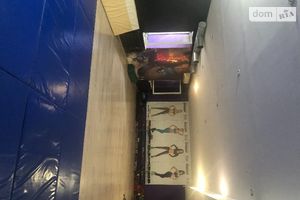 Продається приміщення вільного призначення 214 кв. м в 5-поверховій будівлі