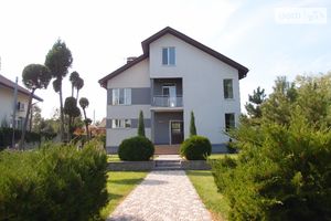 Продается дом на 2 этажа 275 кв. м с подвалом