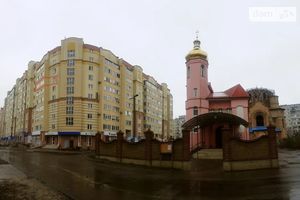 Продається 3-кімнатна квартира 87.2 кв. м у Рівному