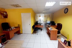 Сдается в аренду помещения свободного назначения 42 кв. м в 5-этажном здании