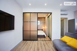 Продается 1-комнатная квартира 43.3 кв. м в Одессе