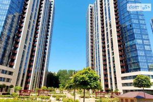 Продается 2-комнатная квартира 71 кв. м в Днепре