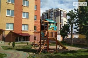 Продається 2-кімнатна квартира 61 кв. м у Хмельницькому