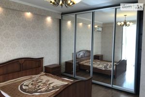 Продается 1-комнатная квартира 48.9 кв. м в Одессе