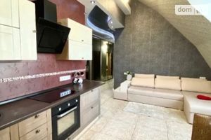 Продається 2-кімнатна квартира 65 кв. м у Одесі