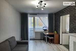 Продается 3-комнатная квартира 62 кв. м в Хмельницком