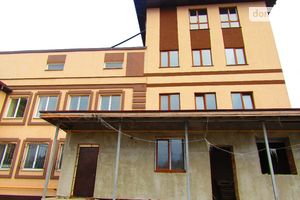Продається приміщення вільного призначення 74 кв. м в 4-поверховій будівлі