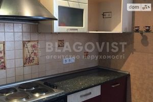 Продается 3-комнатная квартира 116 кв. м в Киеве