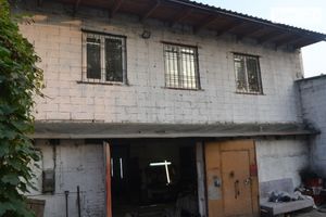Продается отдельно стоящий гараж универсальный на 315 кв. м