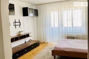 Сдается в аренду 3-комнатная квартира 67 кв. м в Львове