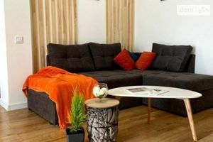 Продается 3-комнатная квартира 68 кв. м в Днепре