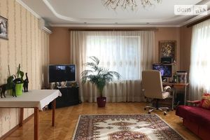Продается дом на 2 этажа 235 кв. м с беседкой
