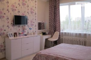 Продається 3-кімнатна квартира 72.4 кв. м у Вінниці