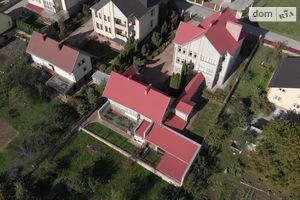 Продается дом на 3 этажа 404 кв. м с садом