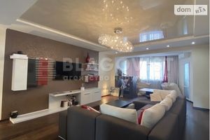 Продается 3-комнатная квартира 125 кв. м в Киеве
