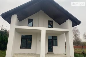 Продается дом на 2 этажа 200 кв. м с мансардой