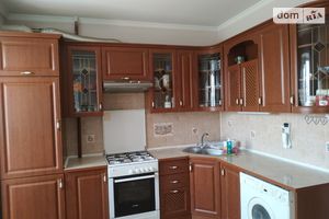 Сдается в аренду 3-комнатная квартира 110 кв. м в Тернополе