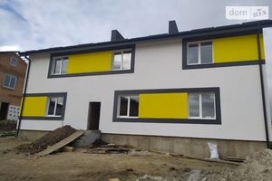 Продается дом на 2 этажа 100 кв. м с бассейном