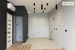 Продається 2-кімнатна квартира 70 кв. м у Одесі