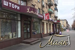 Сдается в аренду нежилое помещение в жилом доме 140 кв. м в 5-этажном здании