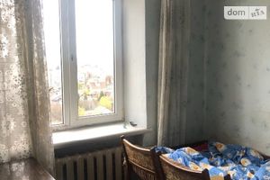 Продается 4-комнатная квартира 80 кв. м в Хмельницком