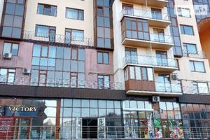 Сдается в аренду помещения свободного назначения 180 кв. м в 9-этажном здании