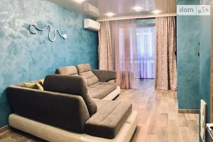 Продается 2-комнатная квартира 54 кв. м в Днепре
