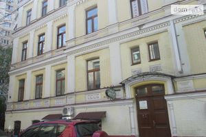 Здається в оренду приміщення вільного призначення 125 кв. м в 4-поверховій будівлі