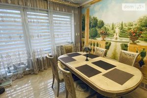Продается часть дома 280 кв. м с террасой