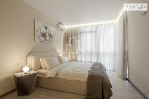 Сдается в аренду 1-комнатная квартира 43 кв. м в Киеве