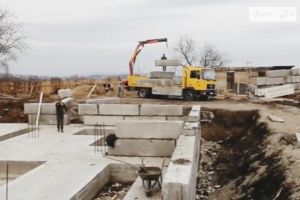 Продается 1-комнатная квартира 42 кв. м в Черновцах