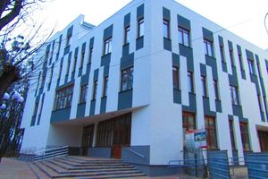 Продається приміщення вільного призначення 3900 кв. м в 3-поверховій будівлі