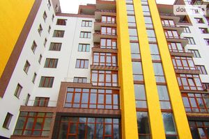 Продається нежитлове приміщення в житловому будинку 77 кв. м в 12-поверховій будівлі