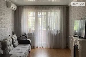 Продається 2-кімнатна квартира 45 кв. м у Дніпрі