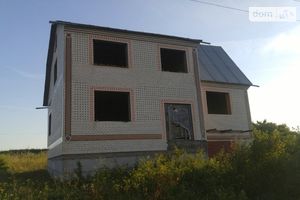 Продается дом на 2 этажа 260 кв. м с гаражом