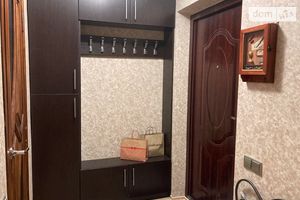 Продается 1-комнатная квартира 60.1 кв. м в Вышгороде