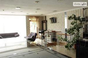 Продается торгово-развлекательный комплекс 209 кв. м в 3-этажном здании