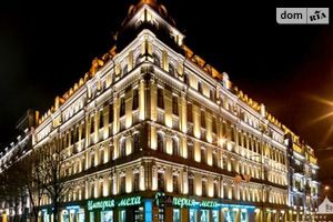 Сдается в аренду офис 215 кв. м в бизнес-центре