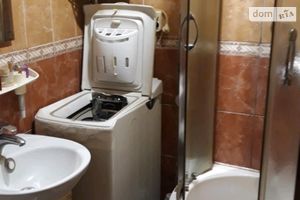 Продается 2-комнатная квартира 42 кв. м в Кривом Роге