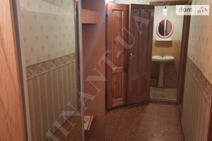 Продается 2-комнатная квартира 55 кв. м в Запорожье
