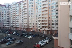 Продается 2-комнатная квартира 77 кв. м в Одессе