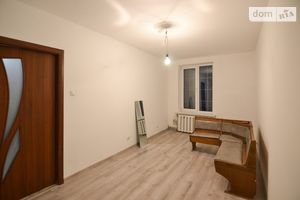 Здається в оренду офіс 34 кв. м в нежитловому приміщені в житловому будинку