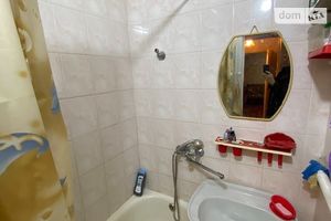 Продается 2-комнатная квартира 47 кв. м в Днепре