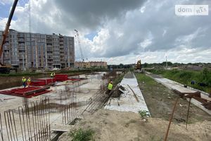 Продается 3-комнатная квартира 86.37 кв. м в Пустомытах