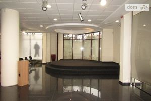 Здається в оренду об'єкт сфери послуг 180 кв. м в 4-поверховій будівлі